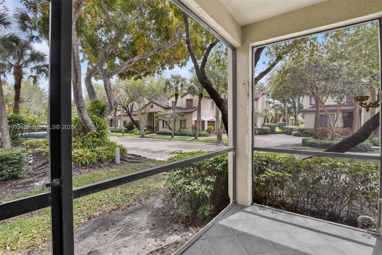 10517 NW 10th St , Unit B-131, Plantation, FL 33322 Photo