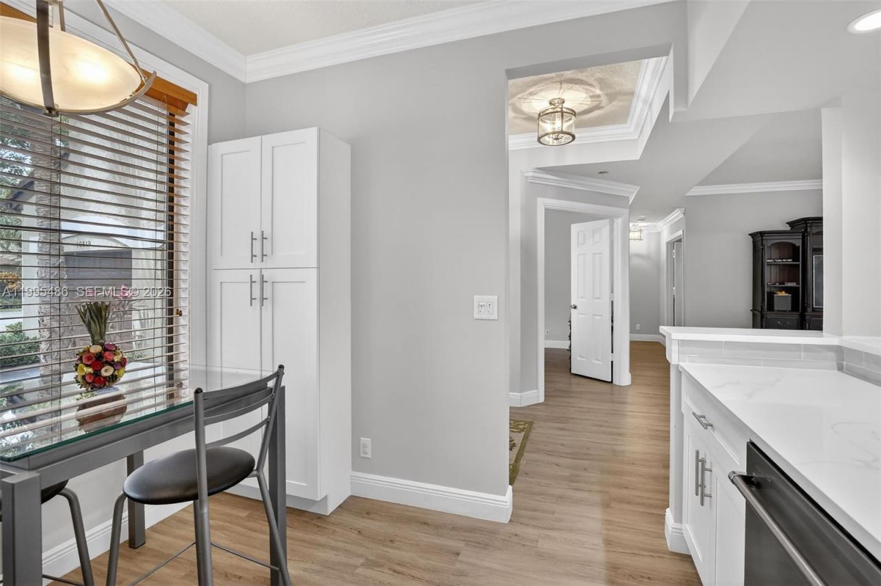 10517 NW 10th St , Unit B-131, Plantation, FL 33322 Photo