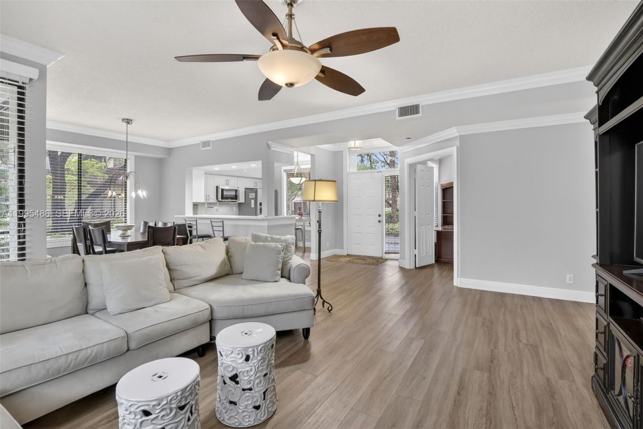 10517 NW 10th St , Unit B-131, Plantation, FL 33322 Photo