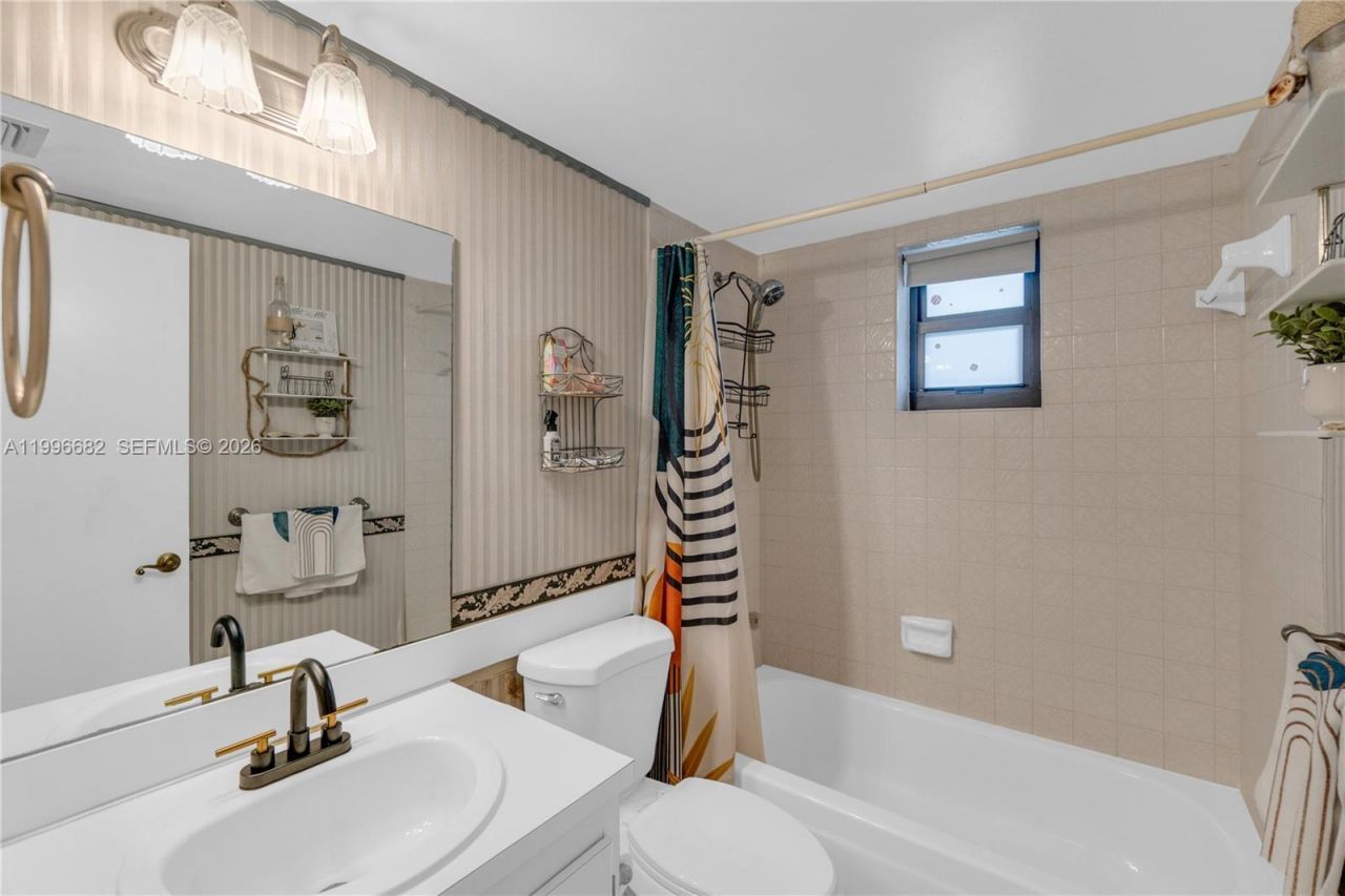6755 W Broward Blvd, Unit 405, Plantation, FL 33317 Photo