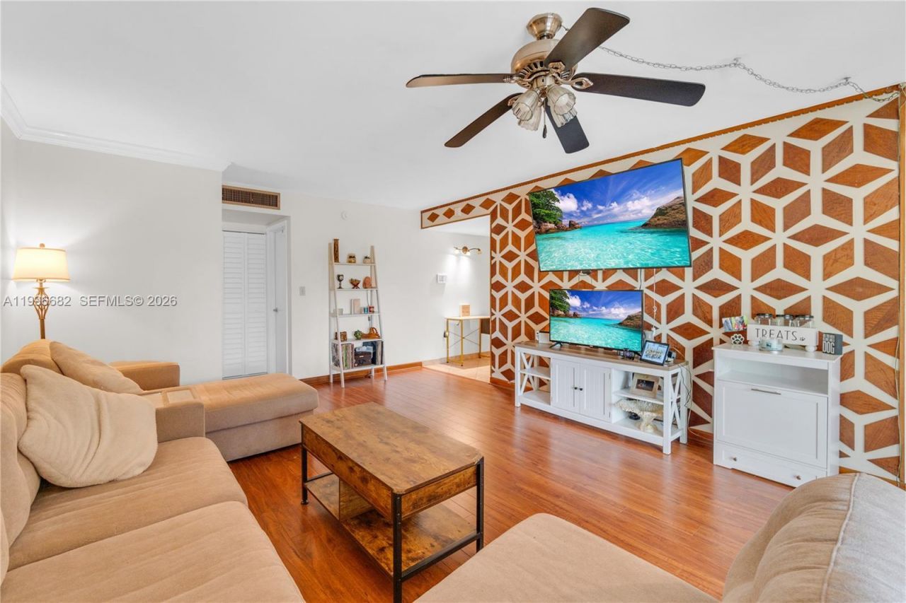 6755 W Broward Blvd, Unit 405, Plantation, FL 33317 Photo