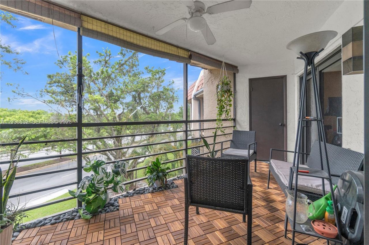 6755 W Broward Blvd, Unit 405, Plantation, FL 33317 Photo