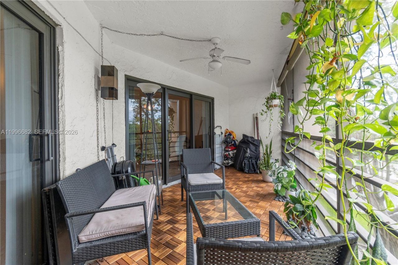 6755 W Broward Blvd, Unit 405, Plantation, FL 33317 Photo