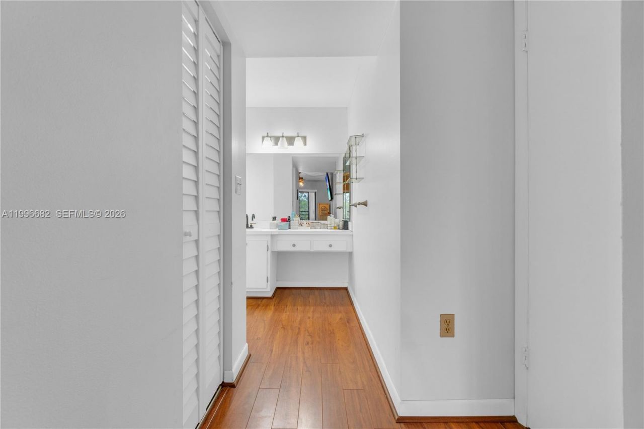 6755 W Broward Blvd, Unit 405, Plantation, FL 33317 Photo