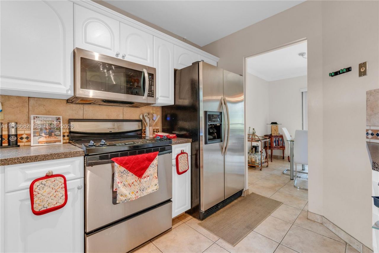 6755 W Broward Blvd, Unit 405, Plantation, FL 33317 Photo