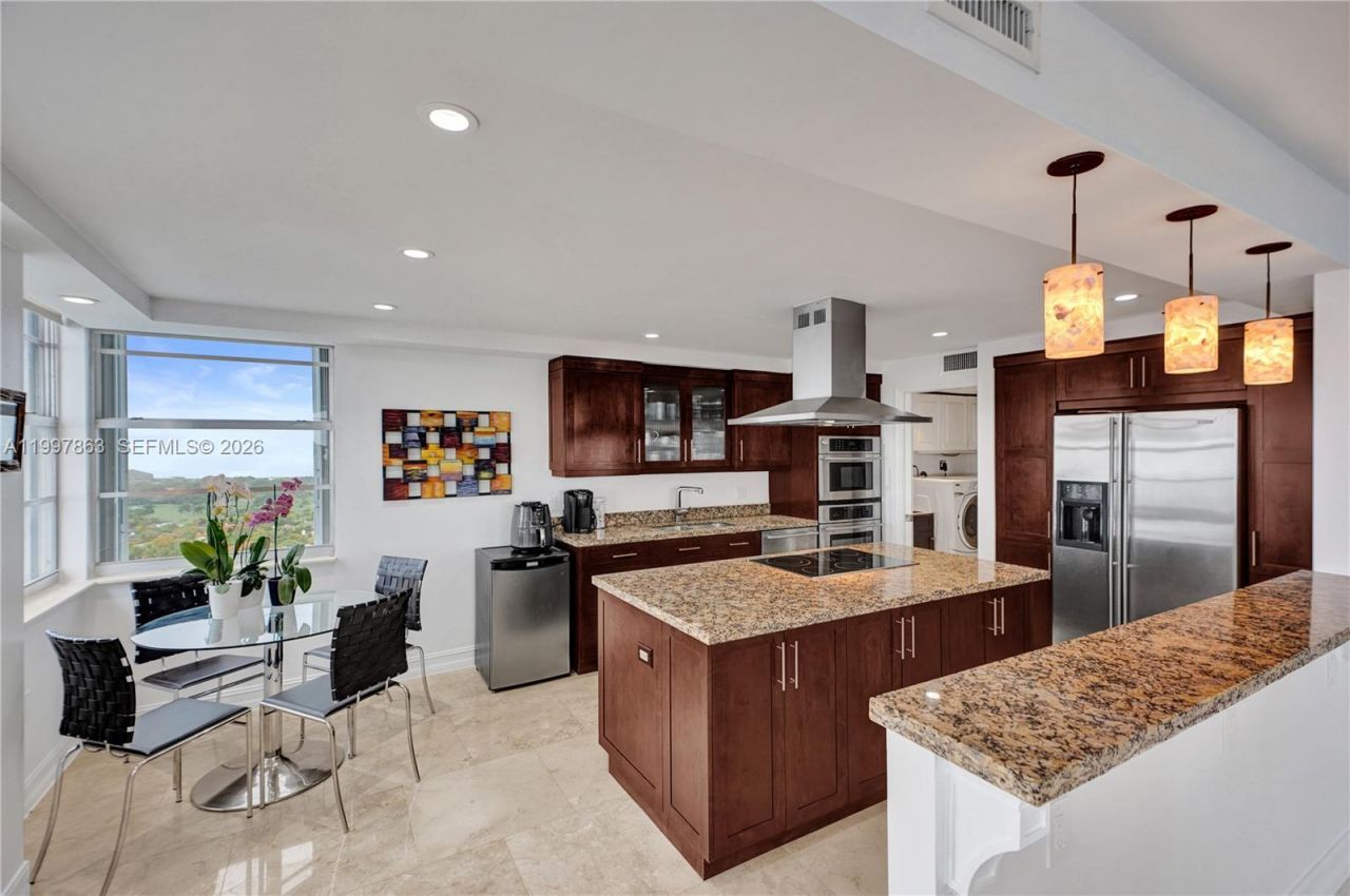 5660 Collins Ave, Unit 20B, Miami Beach, FL 33140 Photo