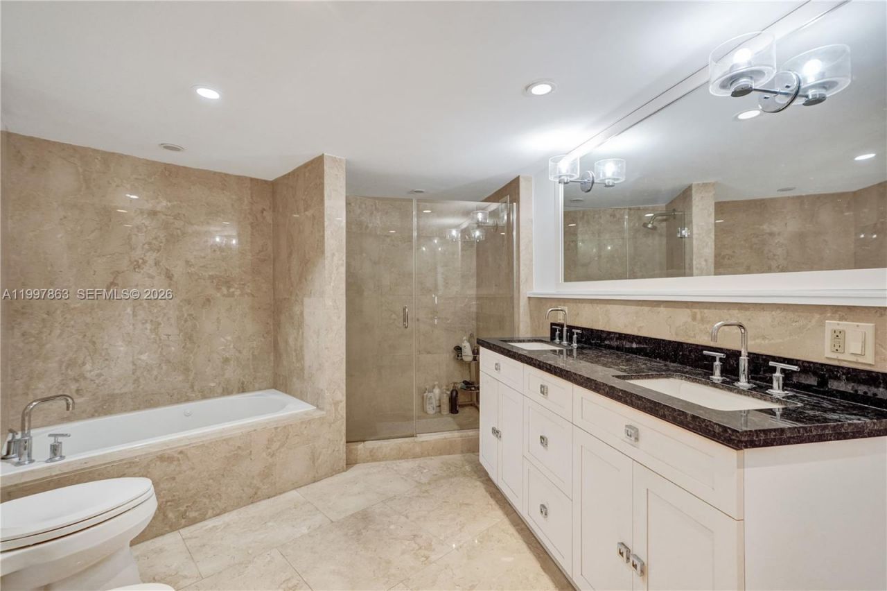 5660 Collins Ave, Unit 20B, Miami Beach, FL 33140 Photo