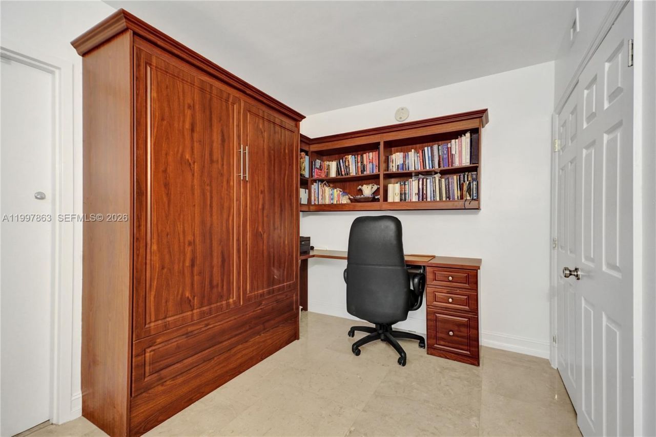 5660 Collins Ave, Unit 20B, Miami Beach, FL 33140 Photo