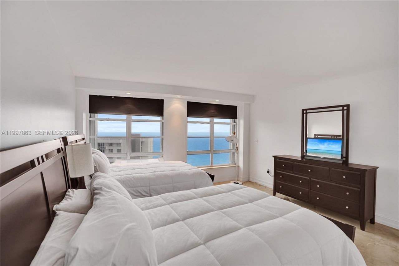 5660 Collins Ave, Unit 20B, Miami Beach, FL 33140 Photo