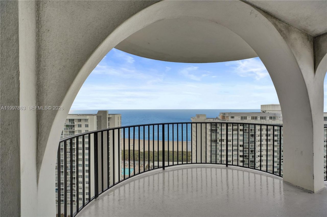 5660 Collins Ave, Unit 20B, Miami Beach, FL 33140 Photo