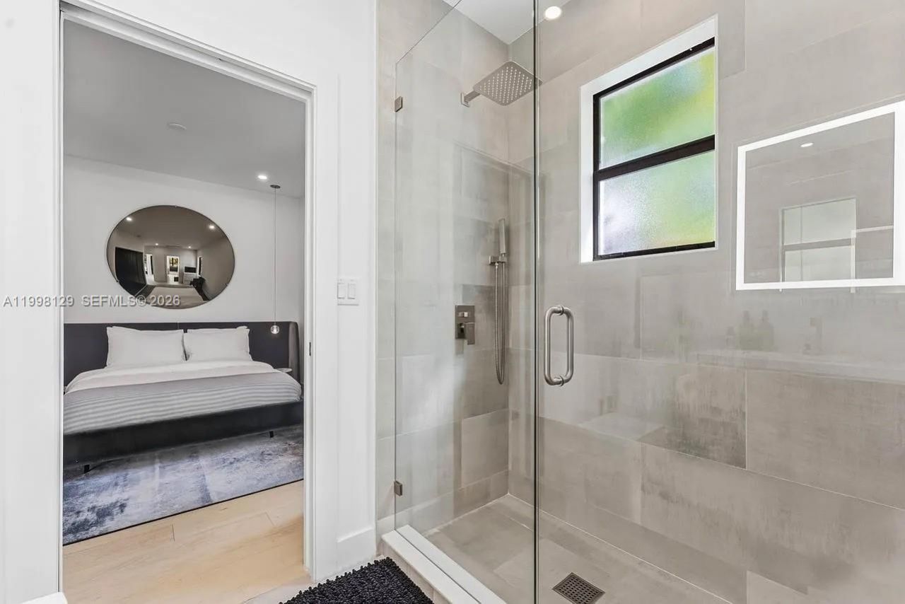 445 NE 76th St, Miami, FL 33138 Photo