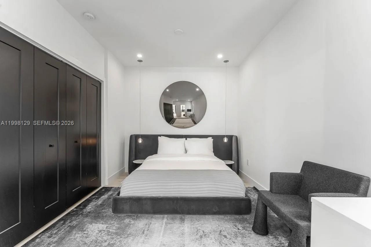 445 NE 76th St, Miami, FL 33138 Photo