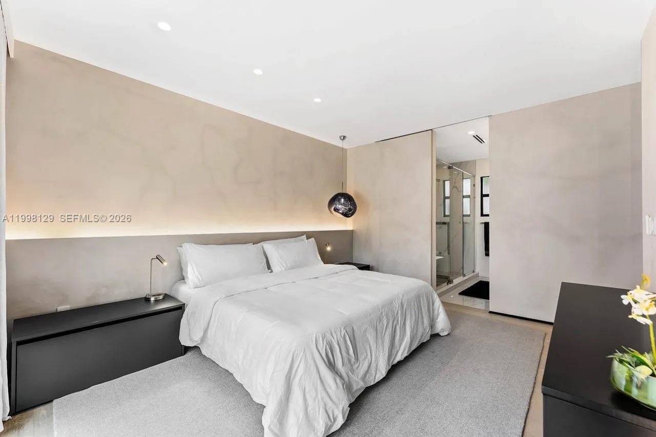 445 NE 76th St, Miami, FL 33138 Photo