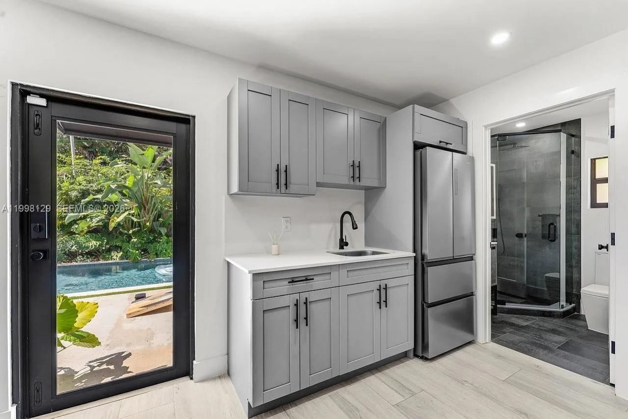 445 NE 76th St, Miami, FL 33138 Photo