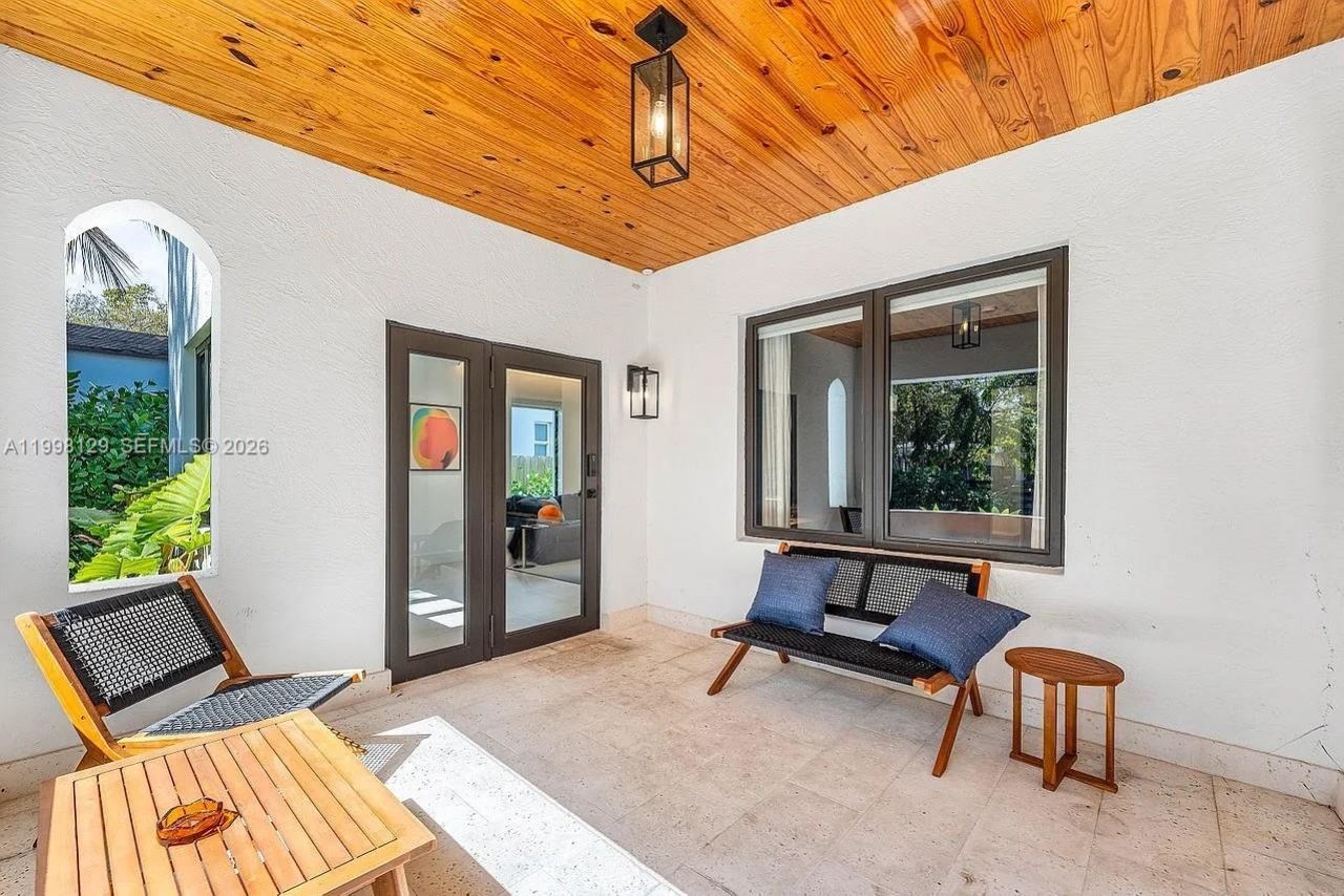 445 NE 76th St, Miami, FL 33138 Photo