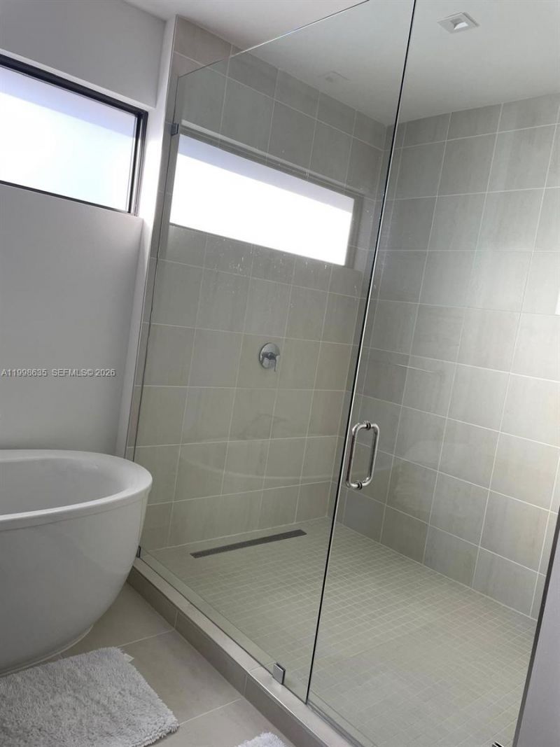 8283 NW 44th St, Doral, FL 33166 Photo