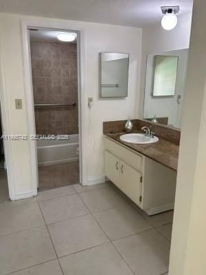 1205 Mariposa Ave, Unit 219, Coral Gables, FL 33146 Photo