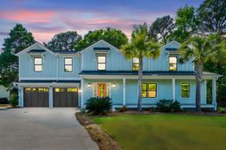 978 Law Lane photo 4