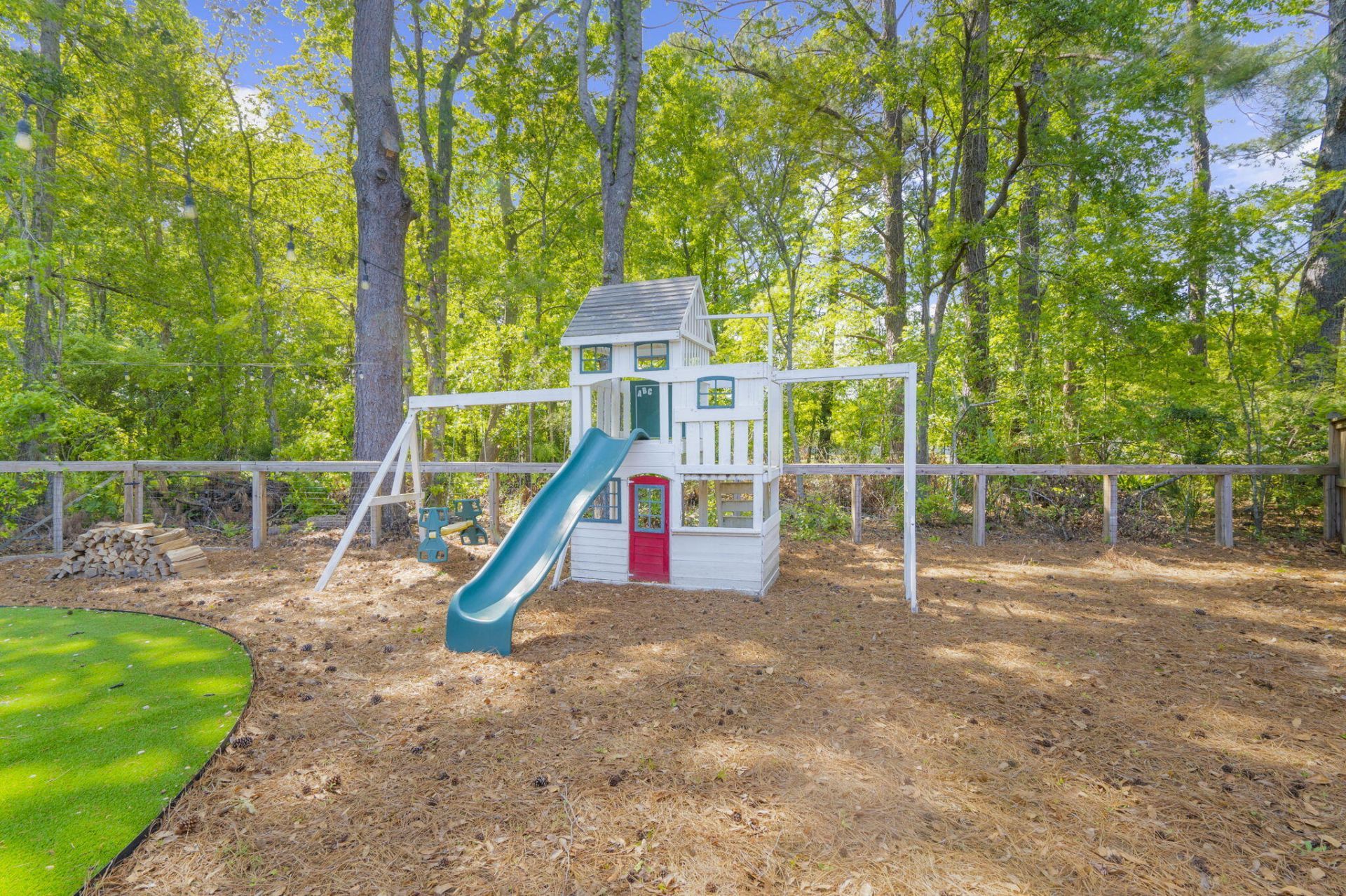 978 Law Lane Photo 22