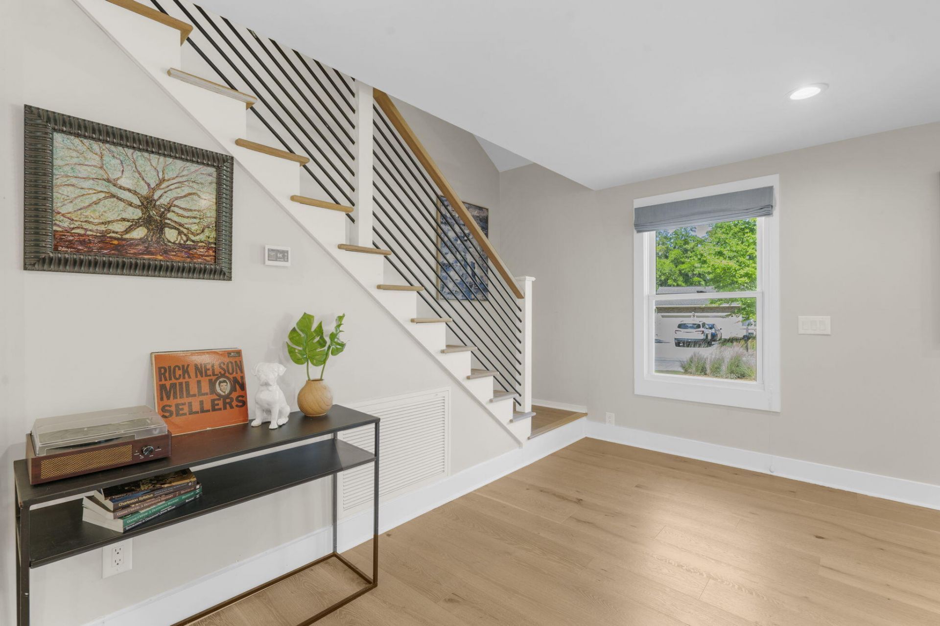 978 Law Lane Photo 24