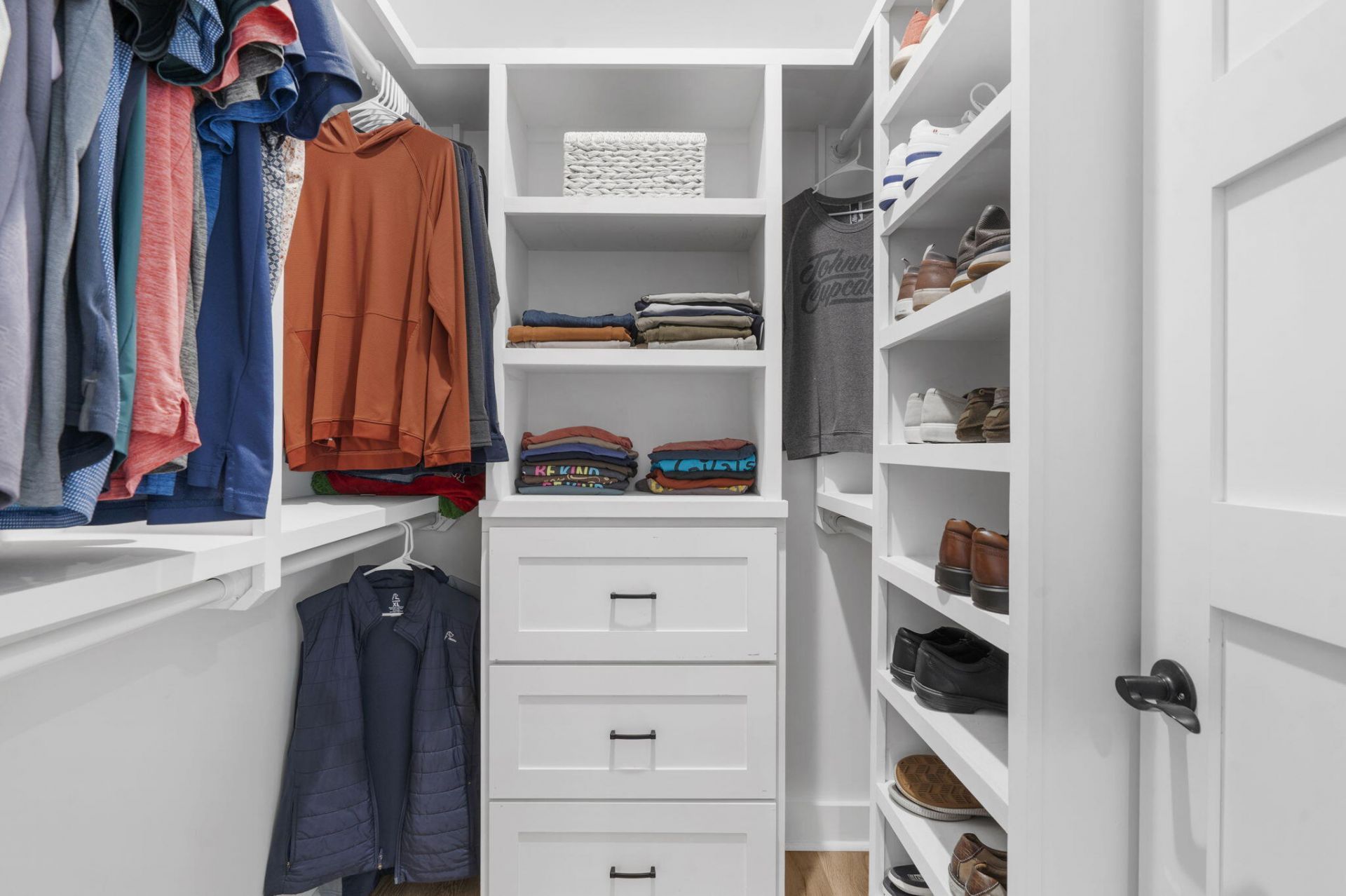 978 Law Lane Photo 32