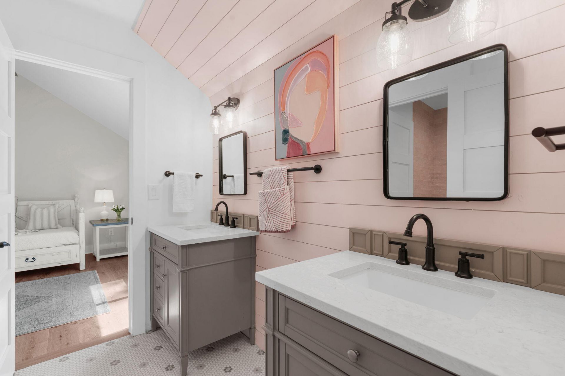 978 Law Lane Photo 39