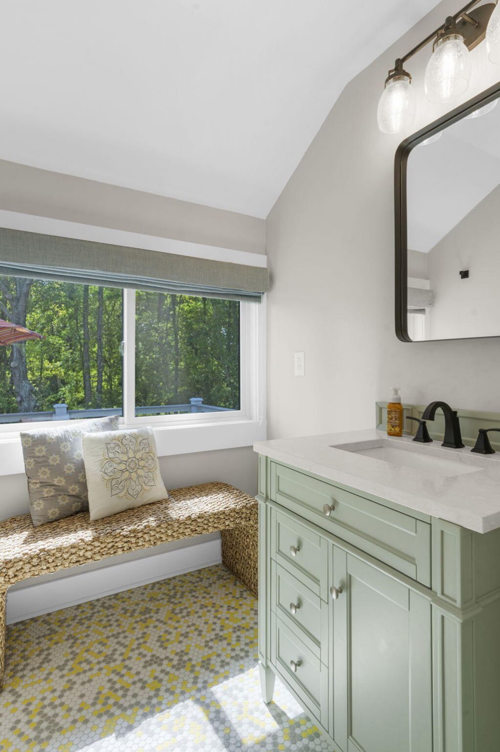 978 Law Lane Photo 43