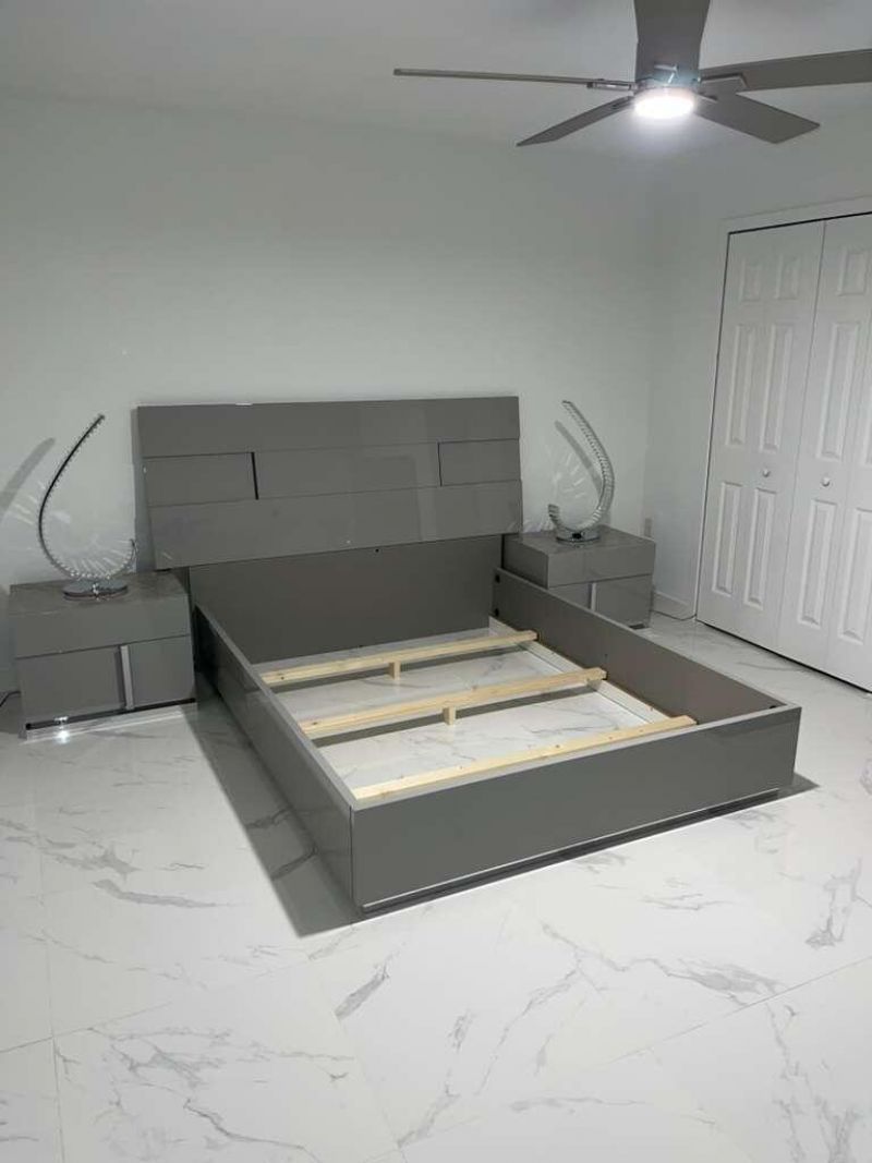 219 NE 159th Street, Miami, FL 33162 Photo