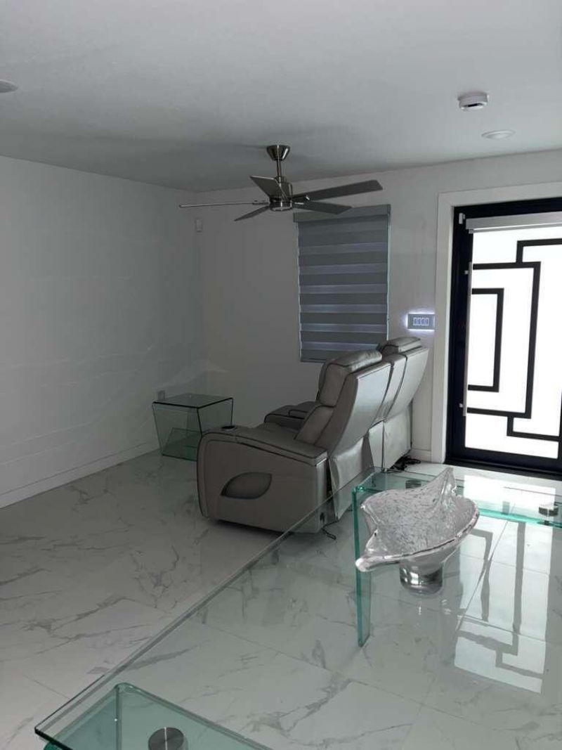 219 NE 159th Street, Miami, FL 33162 Photo