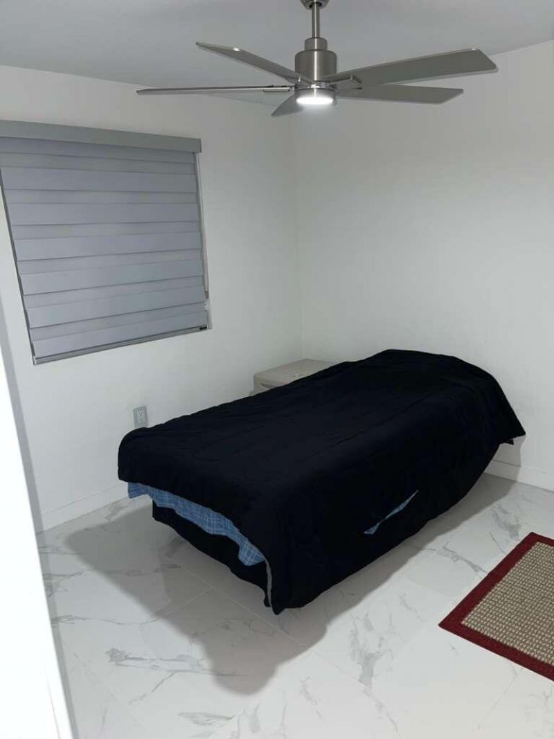 219 NE 159th Street, Miami, FL 33162 Photo