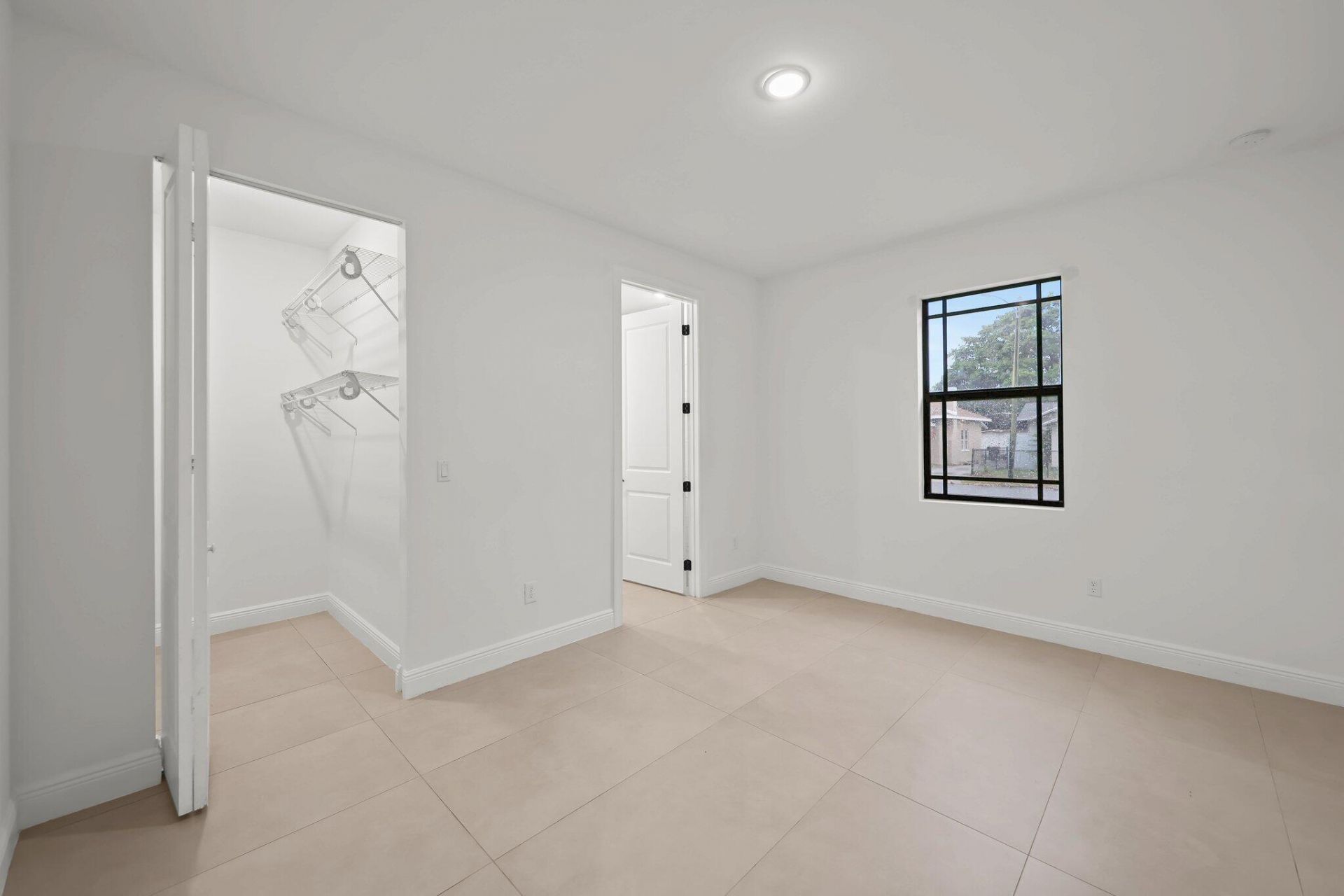 633 55th Street, West Palm Beach, FL 33407 Photo