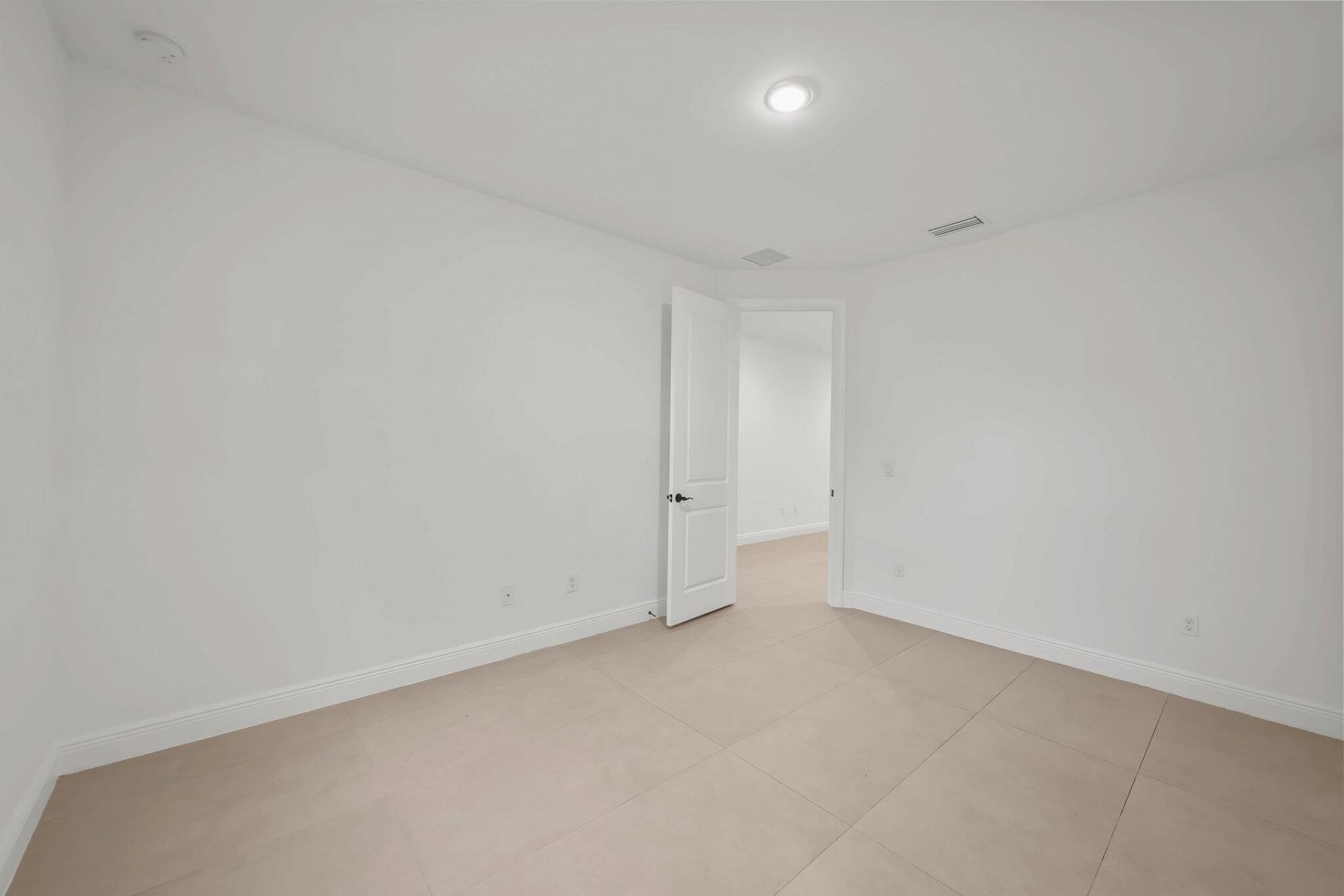 633 55th Street, West Palm Beach, FL 33407 Photo