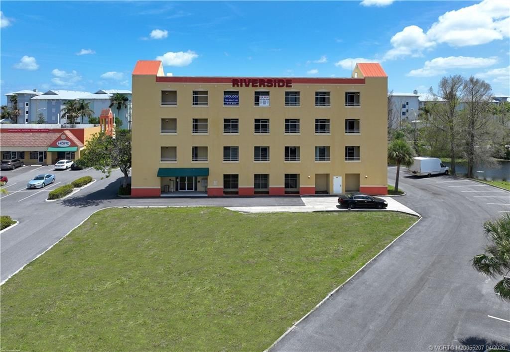 701 NW Federal Highway, Stuart, FL 34994 Photo