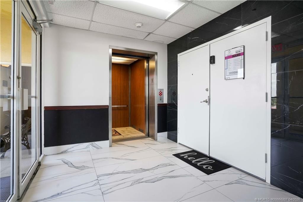 701 NW Federal Highway, Stuart, FL 34994 Photo