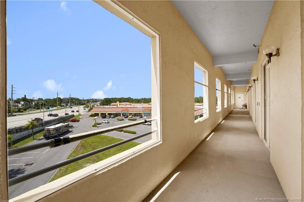 701 NW Federal Highway, Stuart, FL 34994 Photo