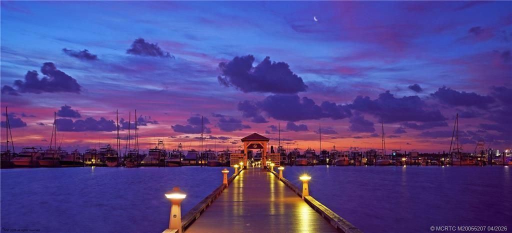 701 NW Federal Highway, Stuart, FL 34994 Photo