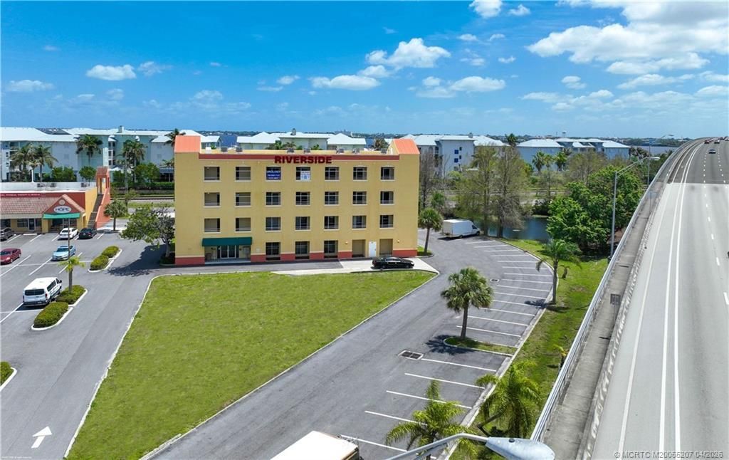 701 NW Federal Highway, Stuart, FL 34994 Photo