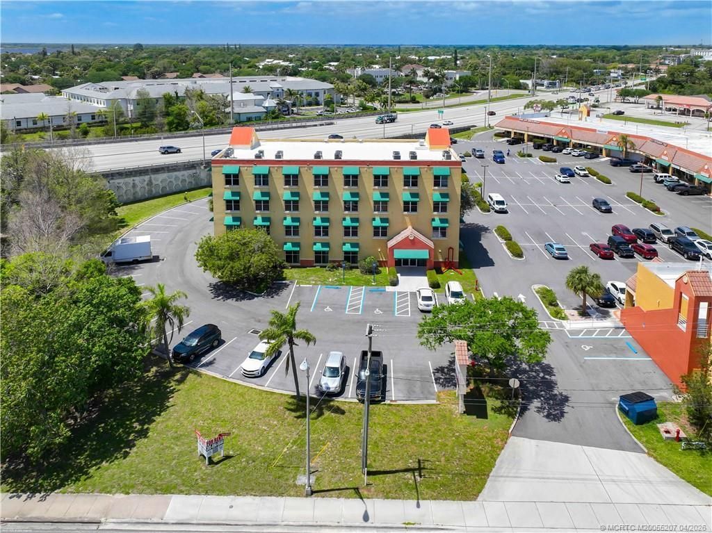 701 NW Federal Highway, Stuart, FL 34994 Photo