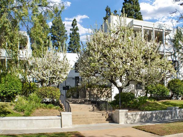 190 Arroyo Terrace, Unit 102, Pasadena, CA 91103