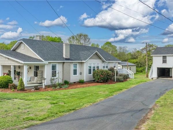 271 N Main Street, Denton, NC 27239