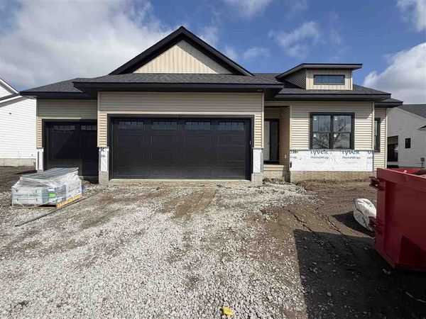 1290 Osage Ln, North Liberty, IA 52317