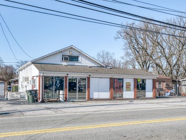 249 N Spring St , Sparta, TN 38583