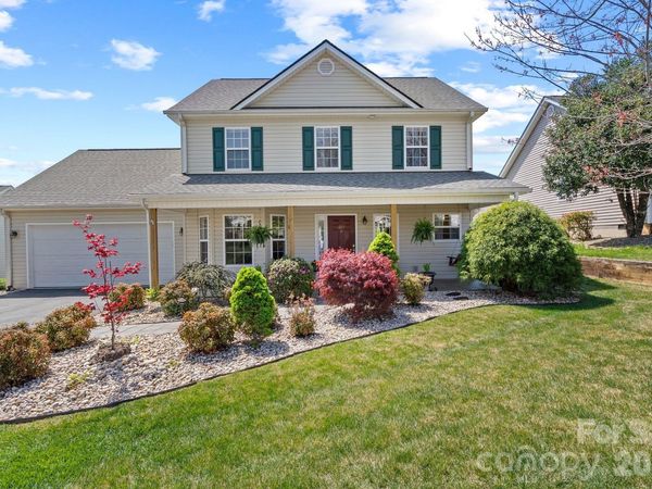 307 Roxbury Place, Arden, NC 28704