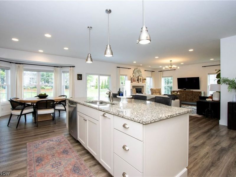 2331 Deer Creek Circle, Orrville, OH 44667 Photo 3