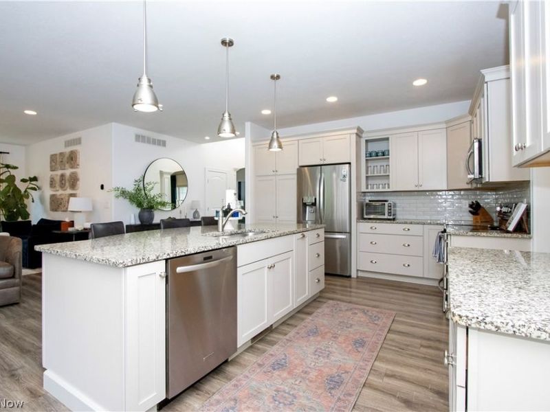 2331 Deer Creek Circle, Orrville, OH 44667 Photo 4