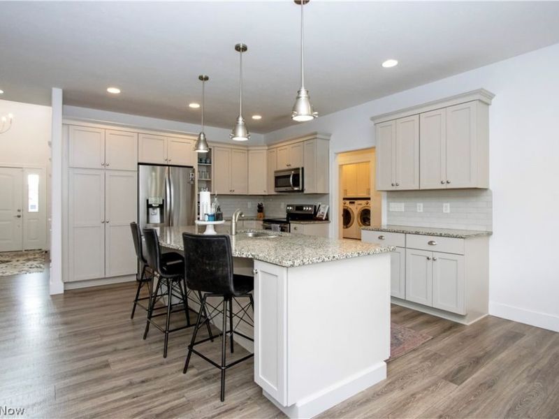 2331 Deer Creek Circle, Orrville, OH 44667 Photo 5