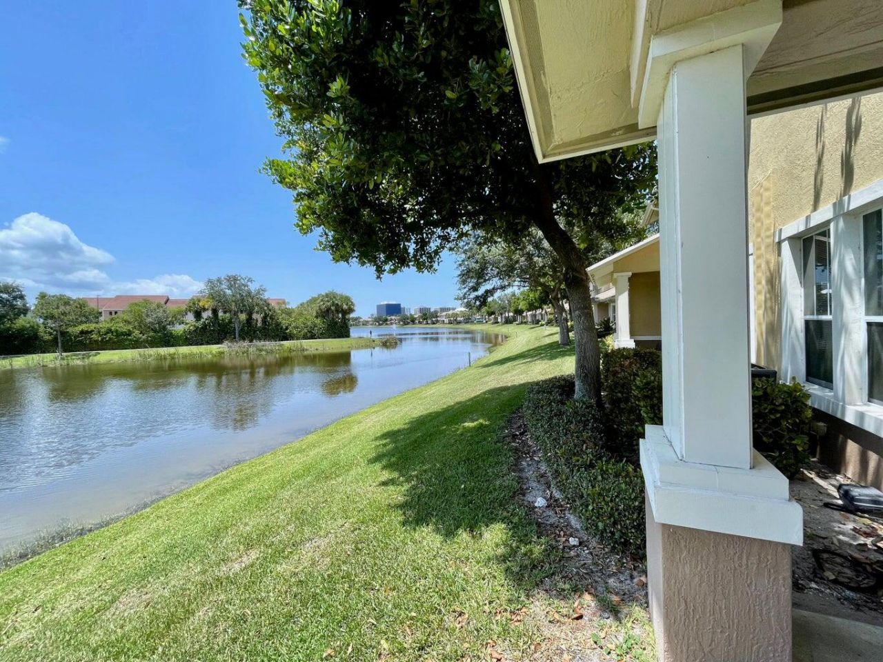 477 Pacific Grove Drive, Unit 2, West Palm Beach, FL 33401 Photo