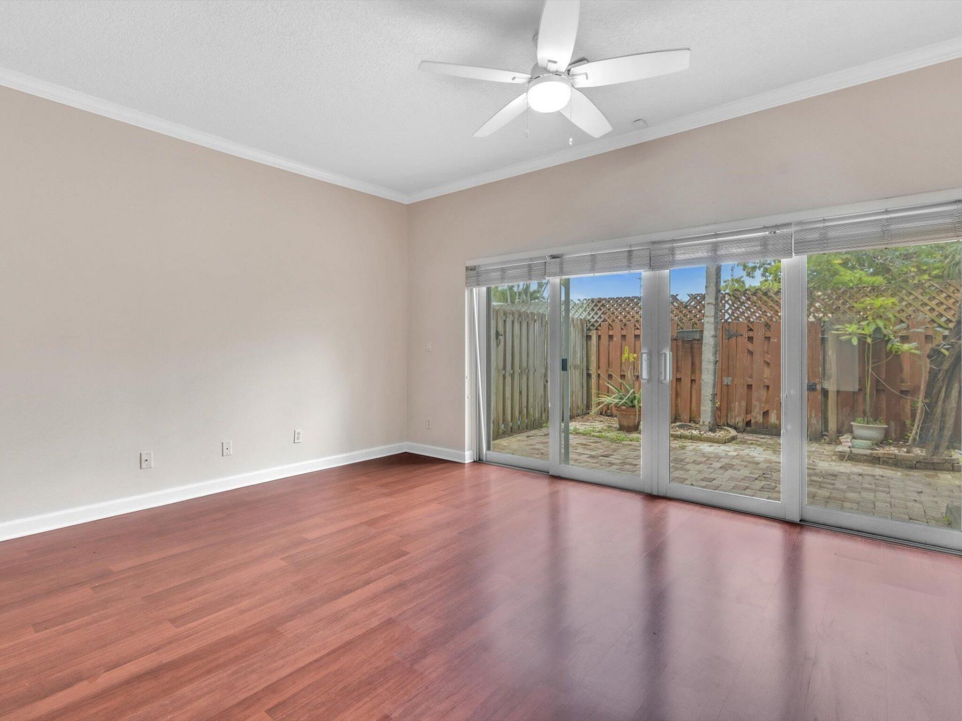 835 NE 19th Avenue, Unit 9, Fort Lauderdale, FL 33304 Photo