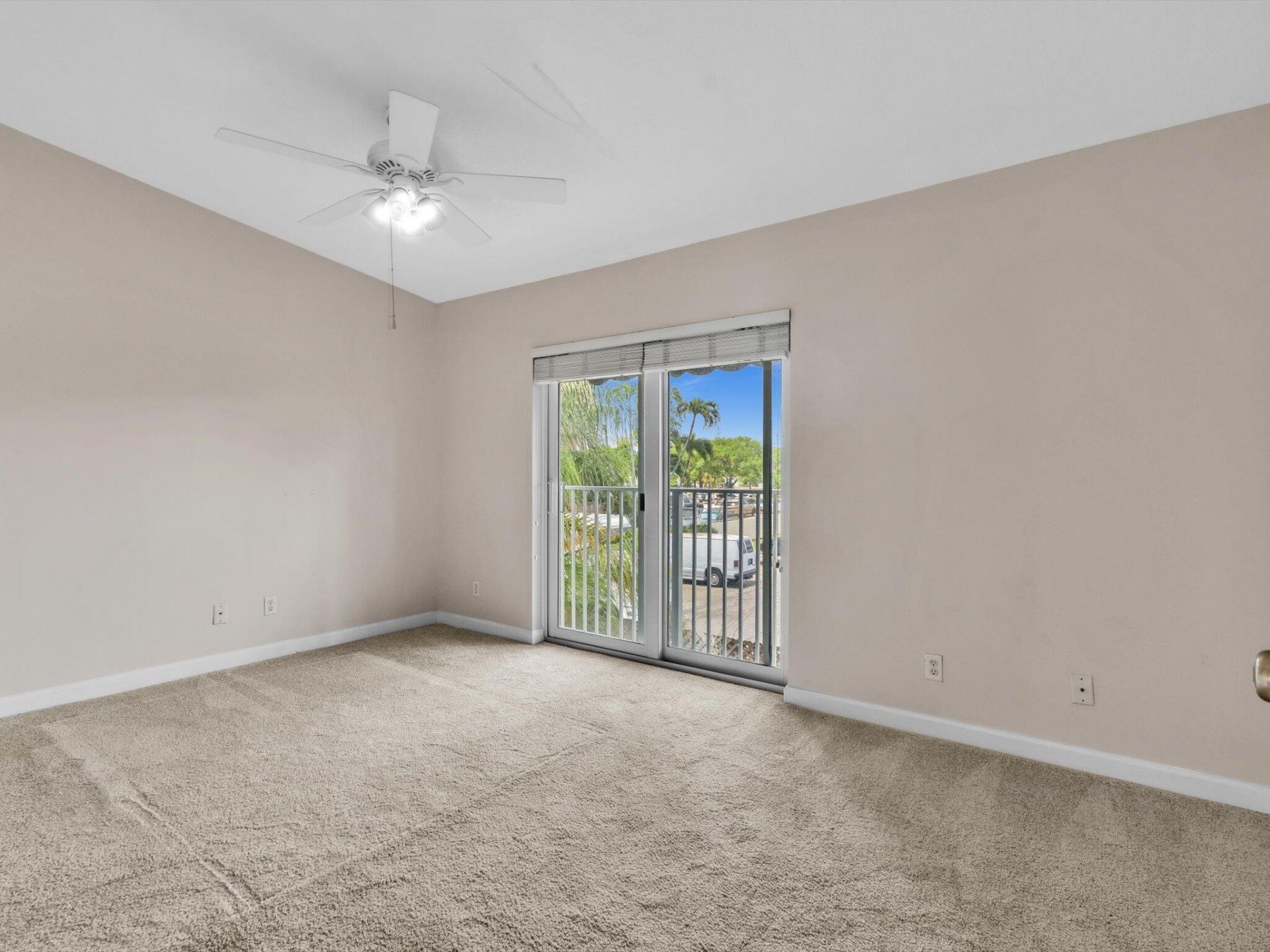 835 NE 19th Avenue, Unit 9, Fort Lauderdale, FL 33304 Photo