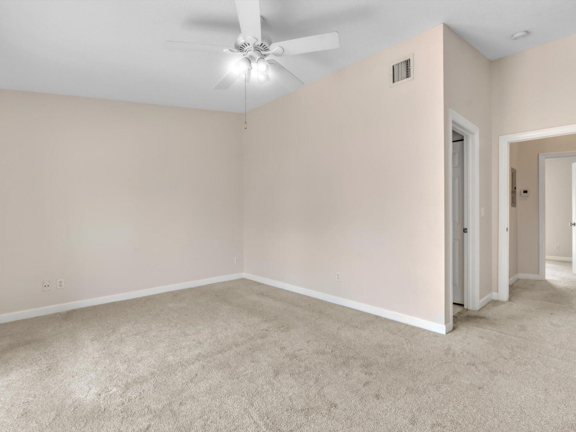 835 NE 19th Avenue, Unit 9, Fort Lauderdale, FL 33304 Photo